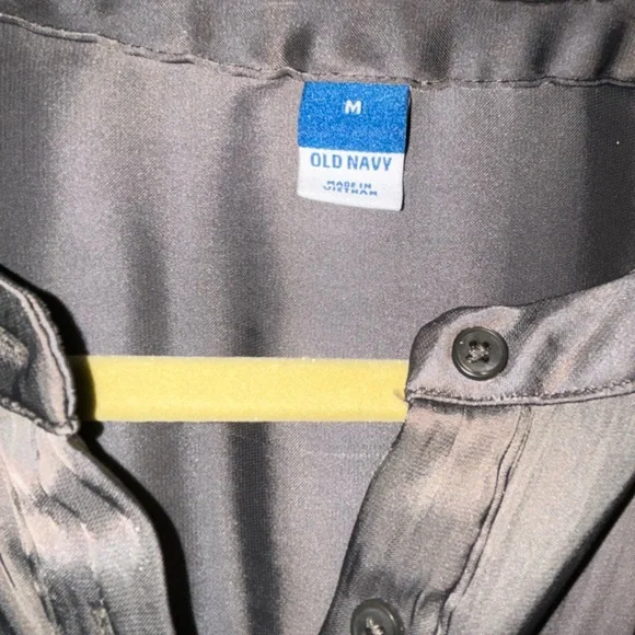 blouse - Picture 5 of 6